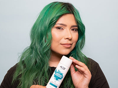 Splat_Hair_Color_Masques_teal_model_1_.jpg__PID:c811d4e5-8bc9-4583-a7ef-03bb4919c8b0